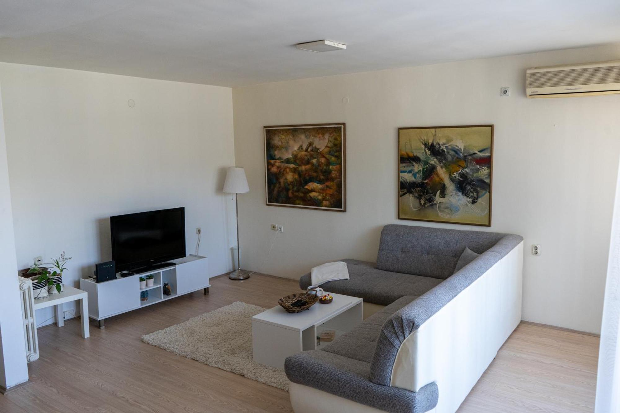 Apartment In City Center Of สโกเปีย ภายนอก รูปภาพ